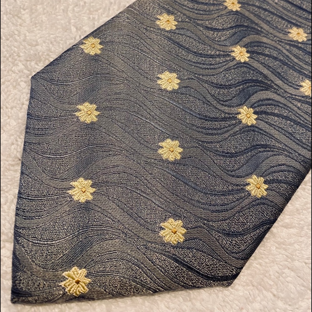 Brand New Trendy Tie By WALBUSCH